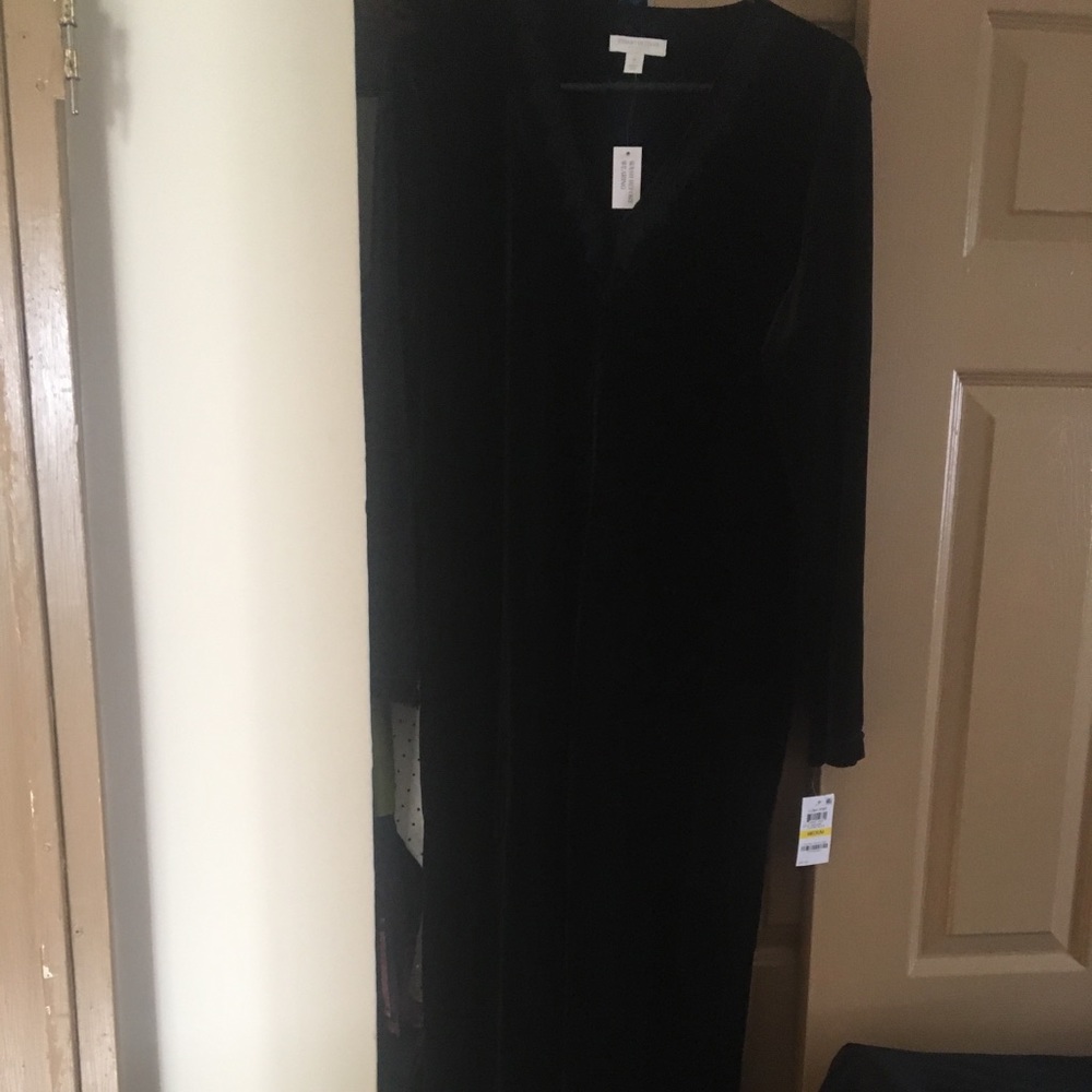 BRAND NEW Charter Club Robe